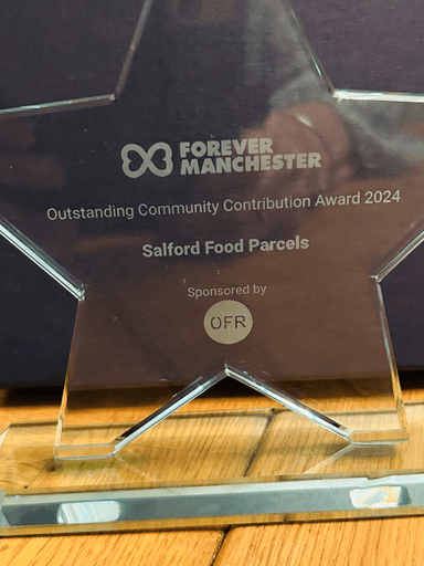 Salford Food parcels Logo